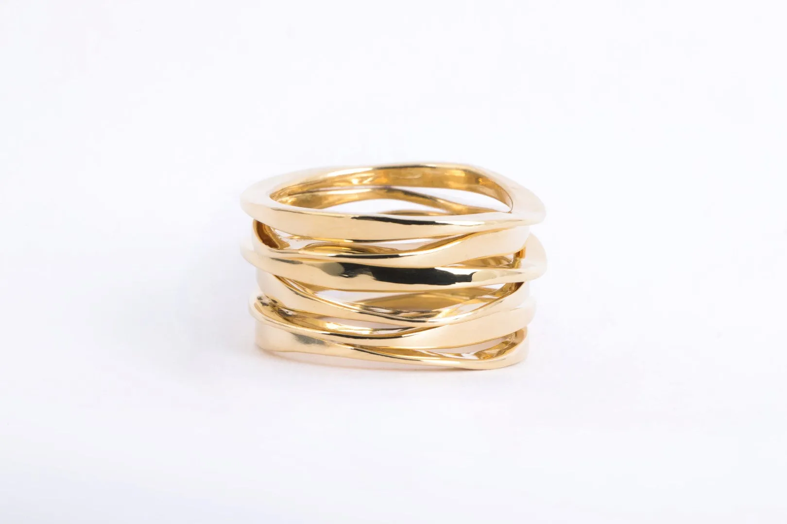 18k Yellow Gold Ribbed Ring Size 6 (10.33g.)