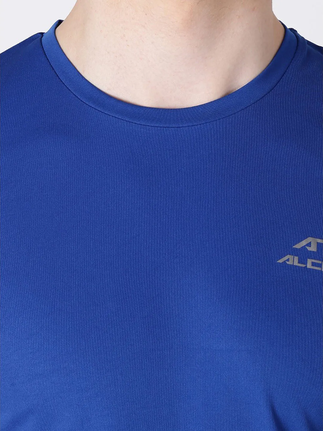 Alcis Men Blue Solid Round Neck T-shirt