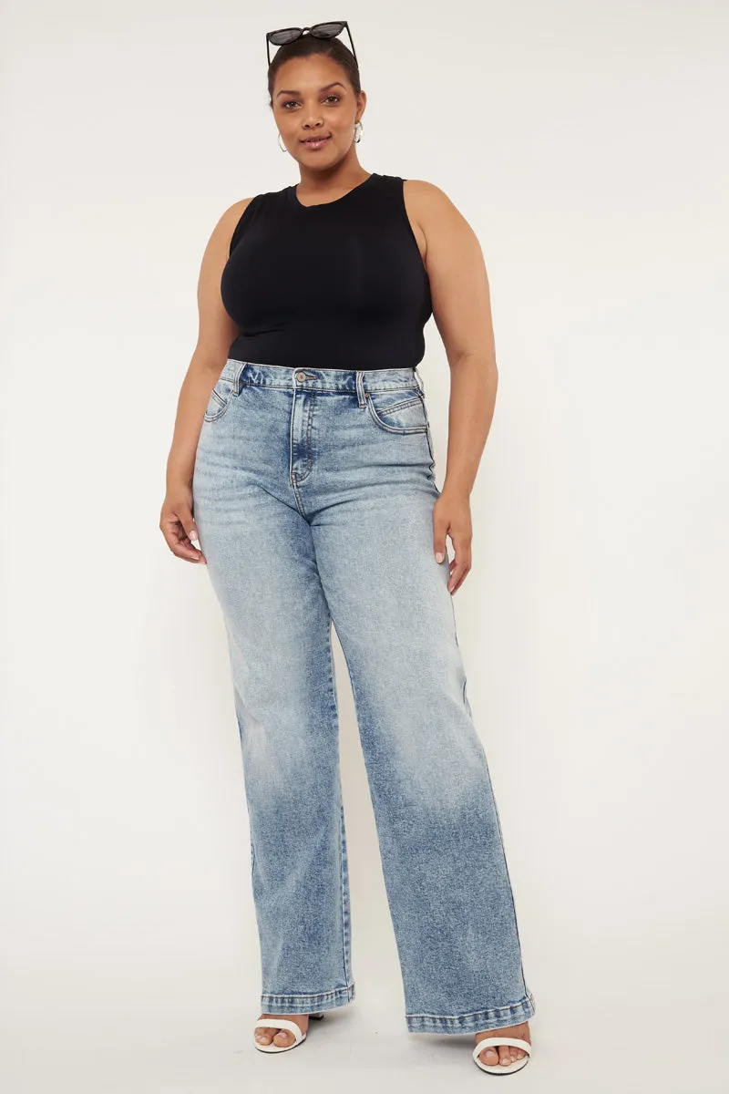 Allison Ultra High Rise 90's Flare Jeans (Plus Size)