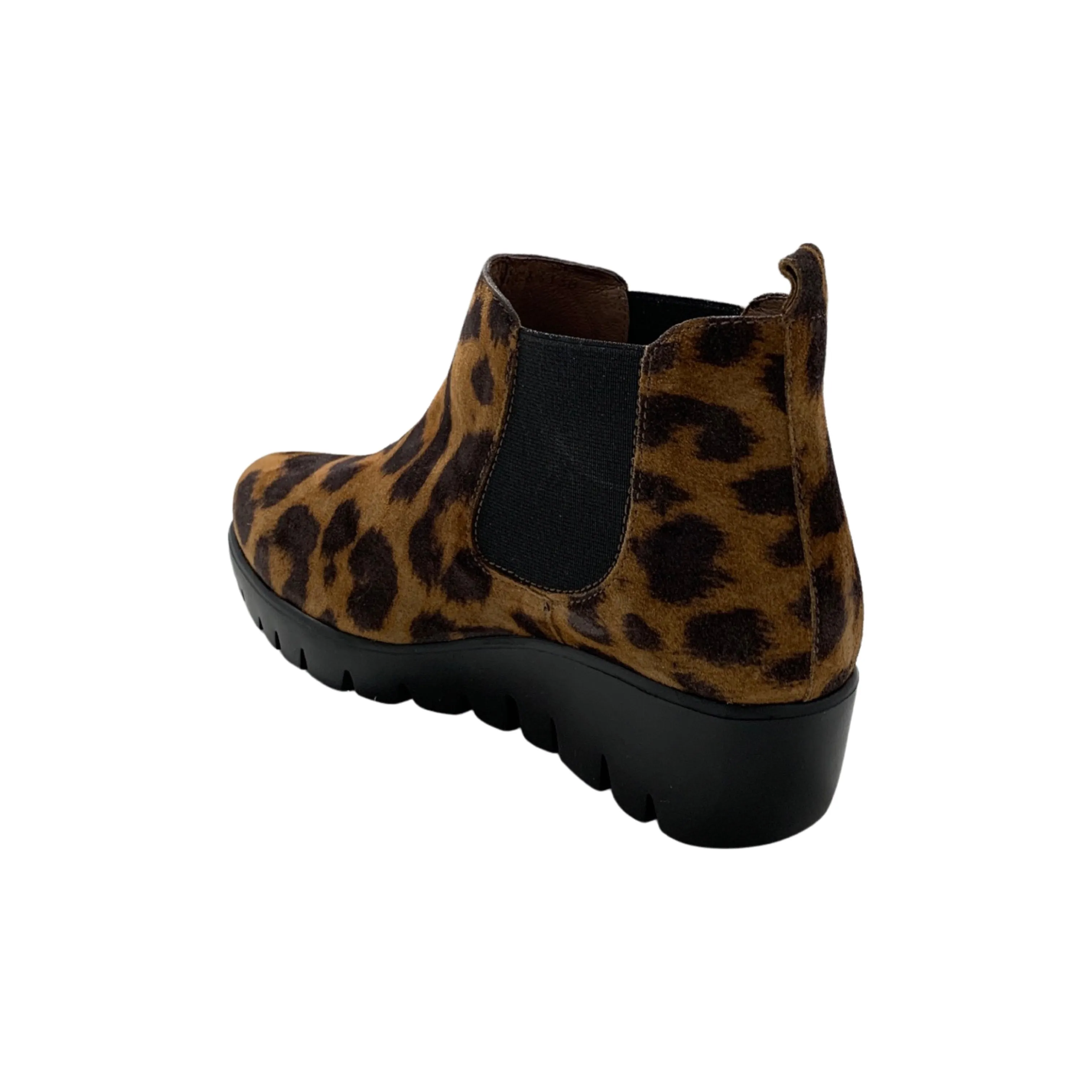 C33138 Animal Print Boot