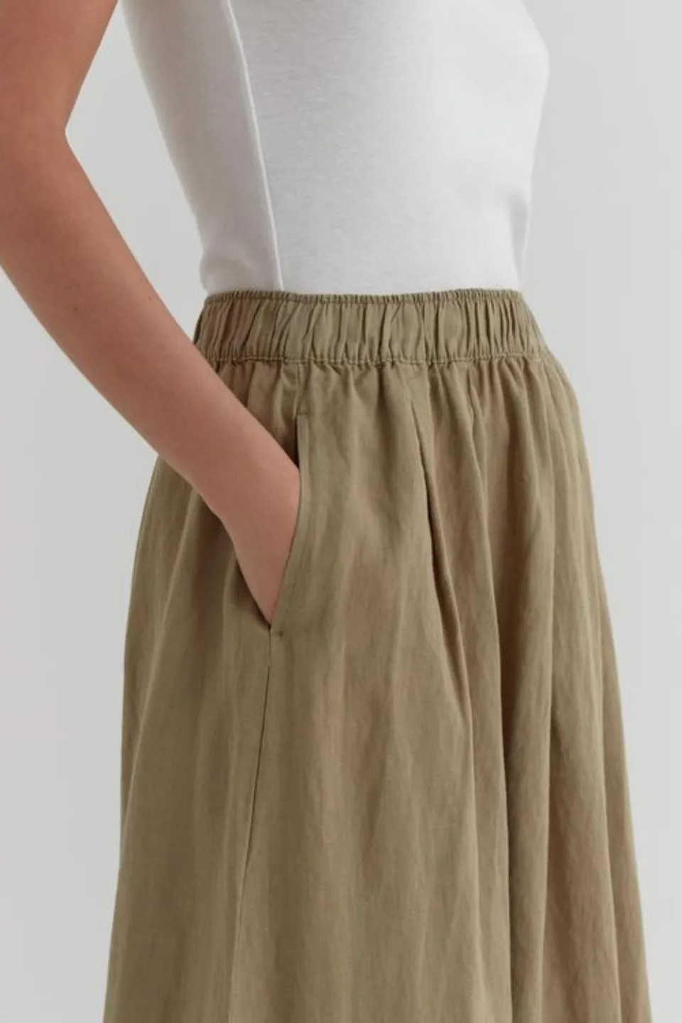 Noma Olive Linen Maxi Skirt