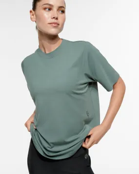 TRAVERSE BOXY MID-LAYER TEE GRANITE